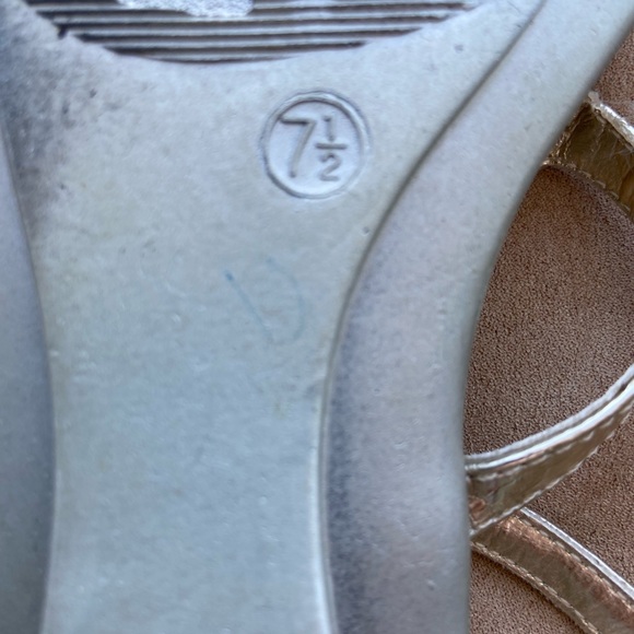 CL By Laundry Gold Jeweled Sandals - Picture 4 of 4